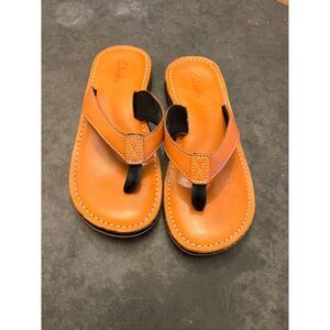 Clark's Womans Tan Leather Flip Flop Sandals Size 7m